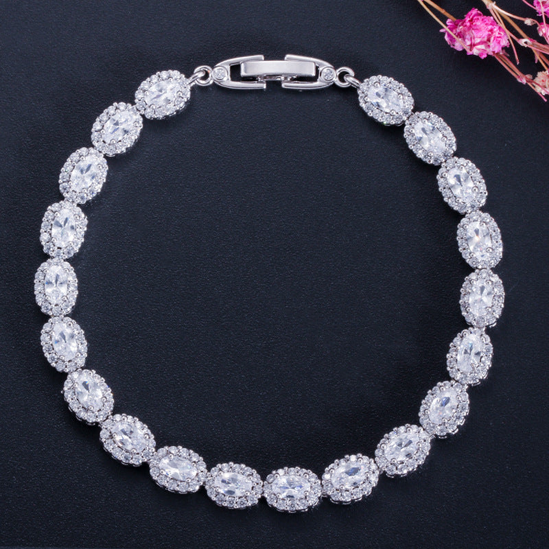 Inlaid Zircon Retro Bracelet