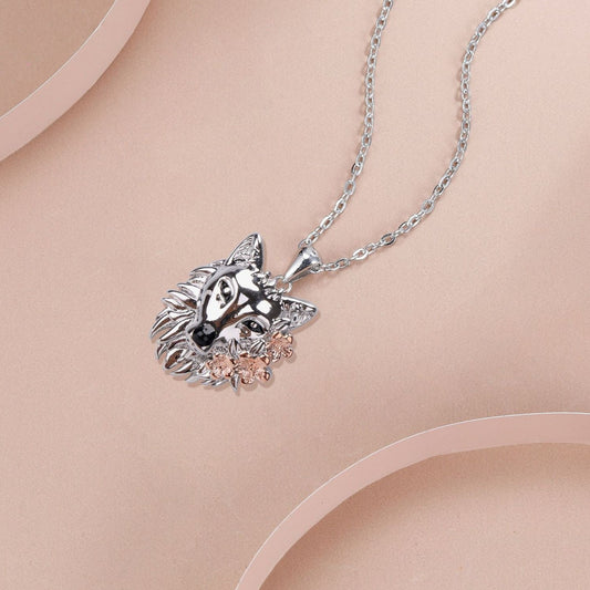 Retro Domineering Wolf Head Necklace