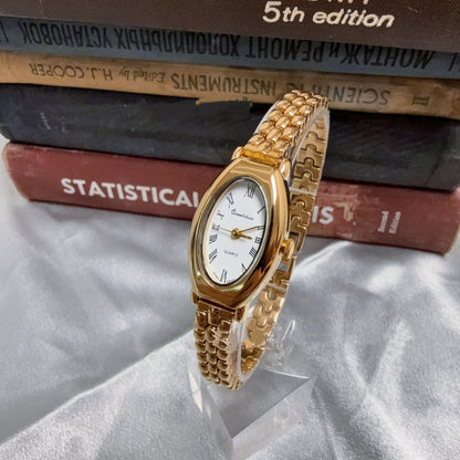 Oval Mesh Belt Retro Watch