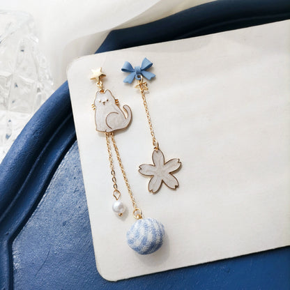 Simple Lily Earrings