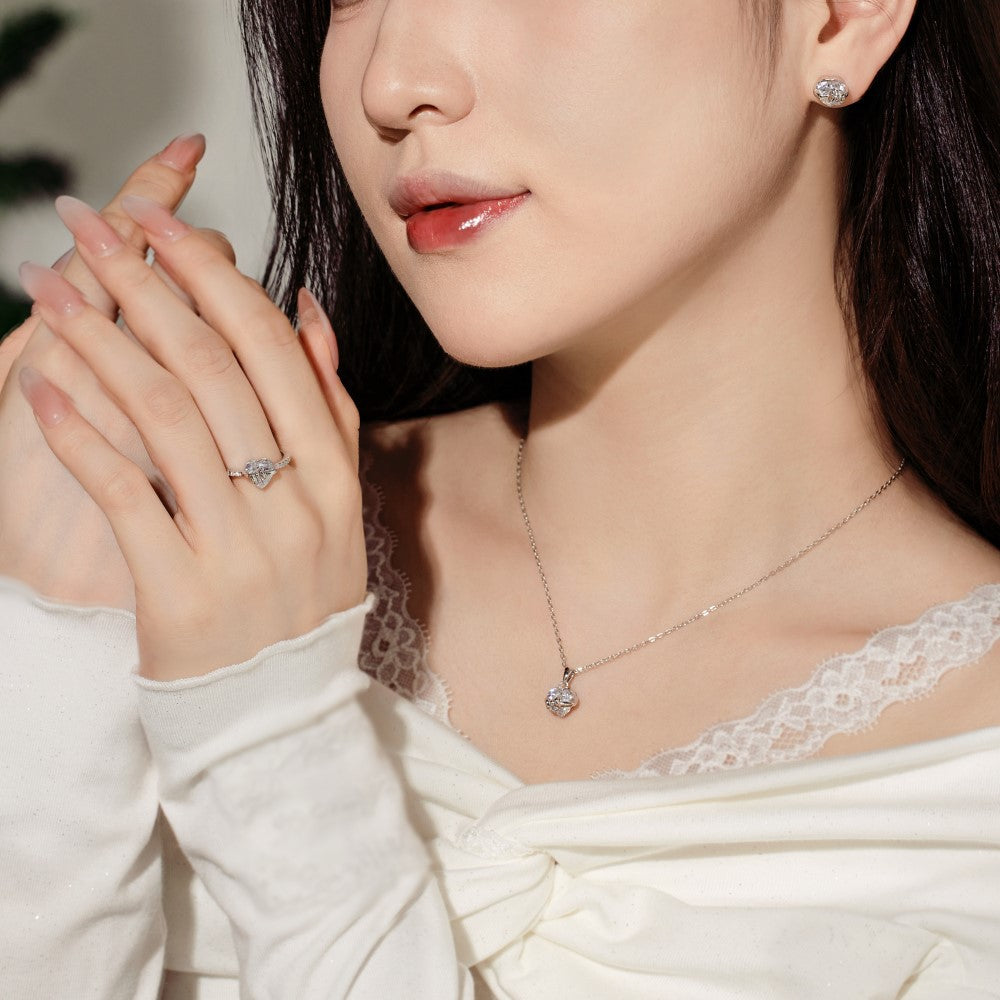 Heart Zircon Bow Ring