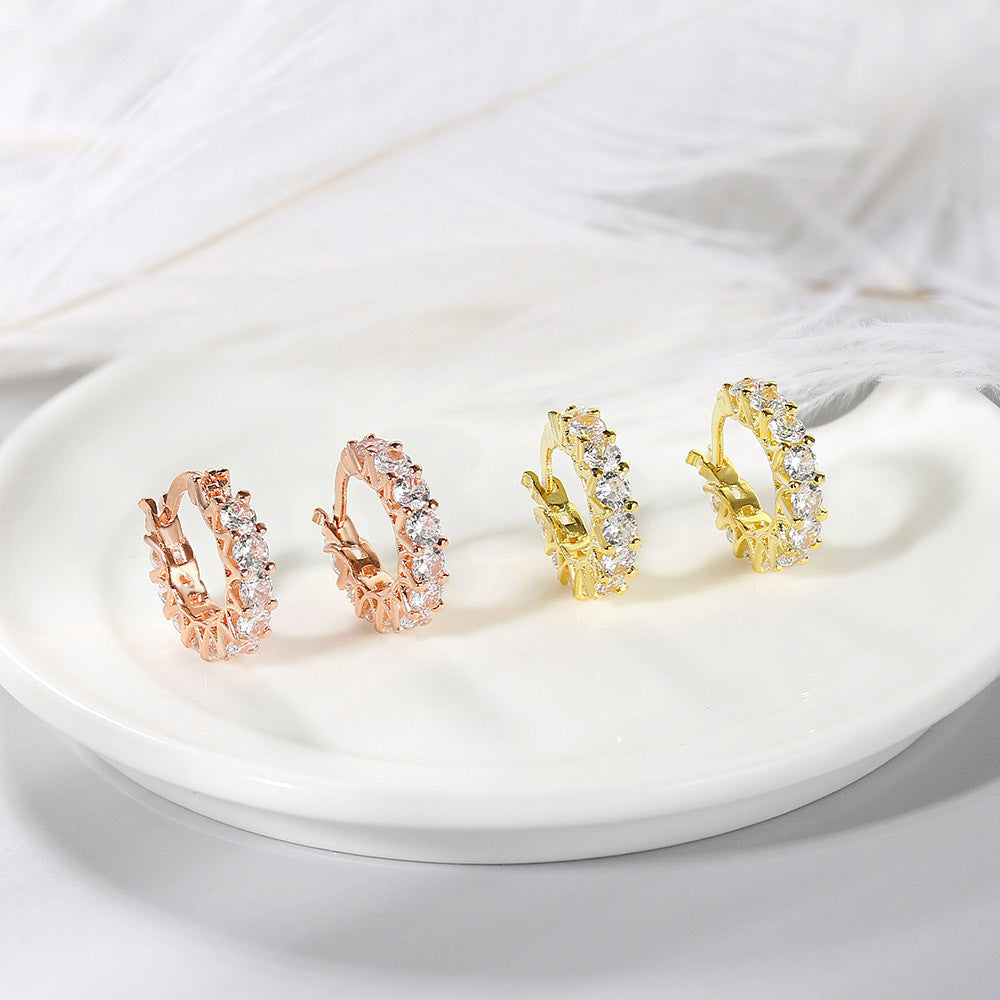 Zircon Circle Ear Clip