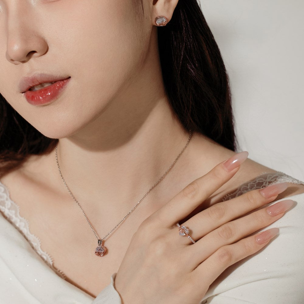 Heart Zircon Bow Ring