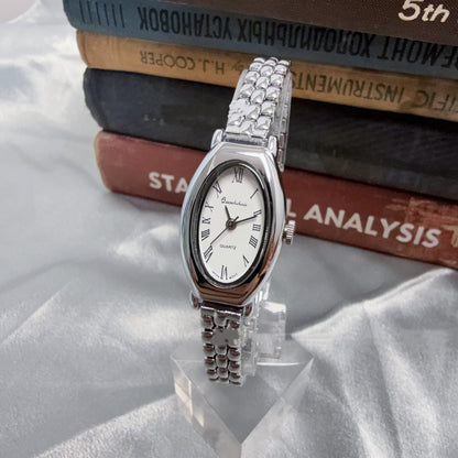 Oval Mesh Belt Retro Watch