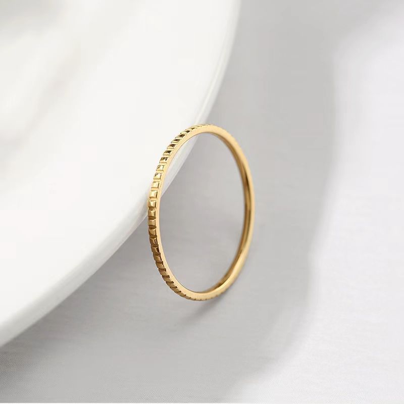 Minimalism Simple Ring