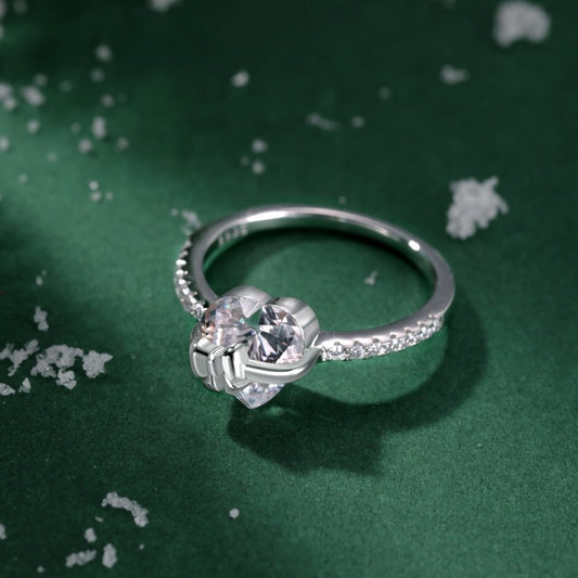 Heart Zircon Bow Ring