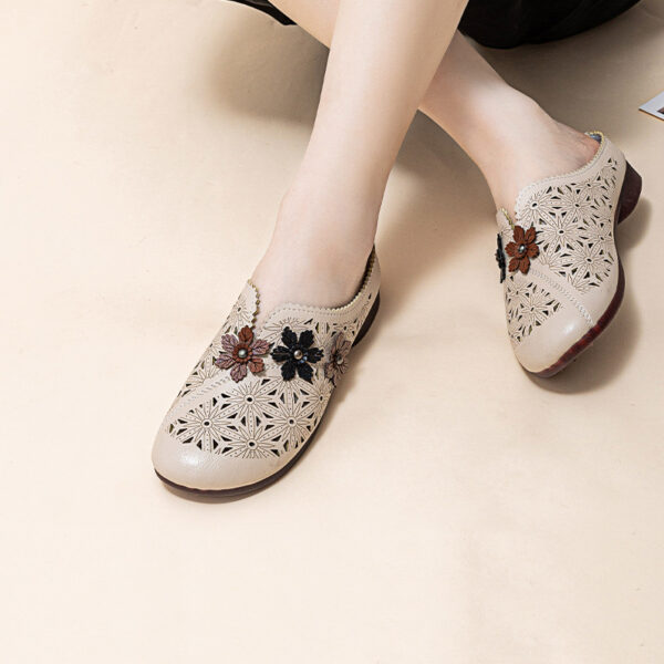 Women's Non-Slip Soft Bottom Hollowed Flat Shoes - Image 3