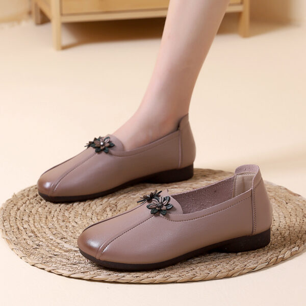 Women's Retro Ethnic Style Comfortable Soft Flat Shoes - Image 4