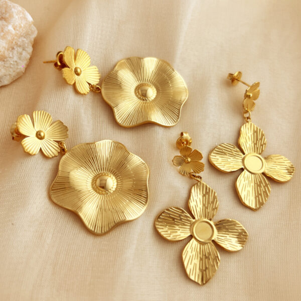 Stainless Flower Line Earrings