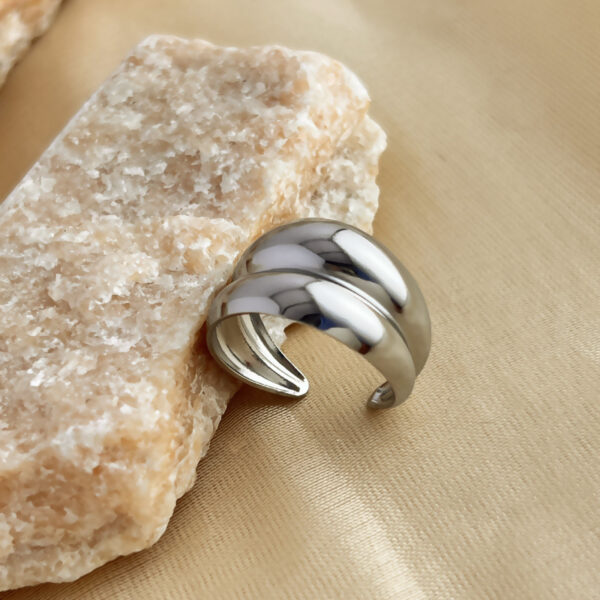 Fashion Stainless Steel Geometric Wide Hollow Ring - Image 5