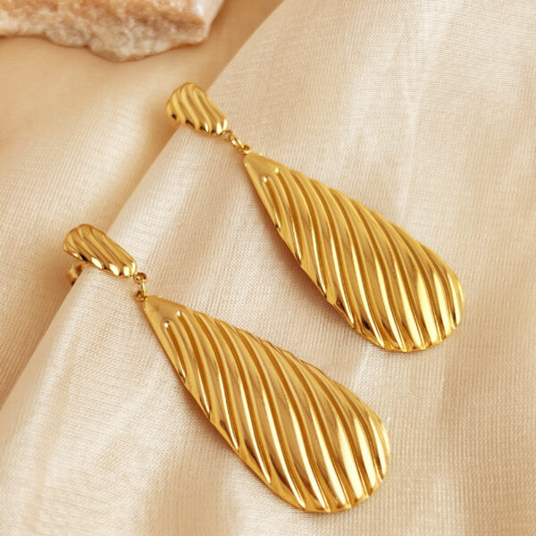 Stainless Retro Geometry Earrings - Image 7