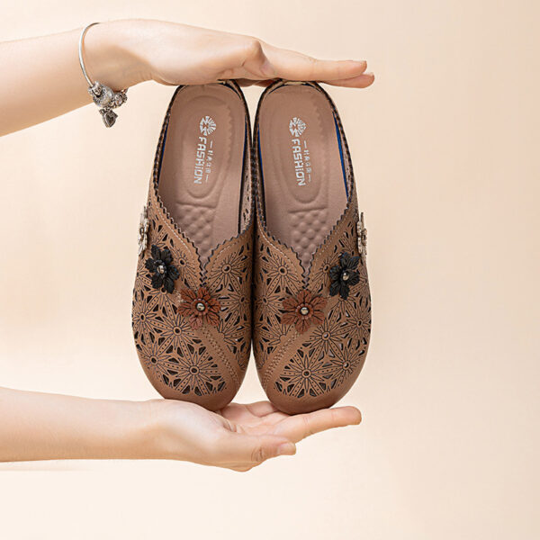 Women's Non-Slip Soft Bottom Hollowed Flat Shoes - Image 4