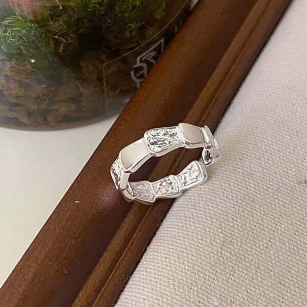 Simple Stitching Scale Ring - Image 3