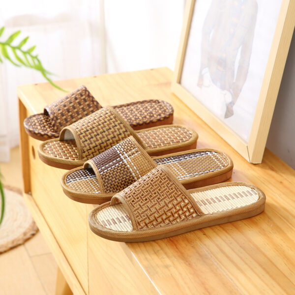 Soft Bottom Couple Straw Mat Slippers - Image 2