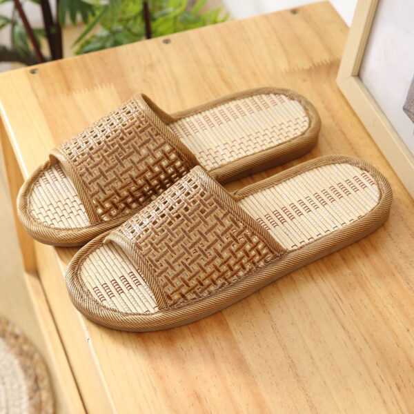 Soft Bottom Couple Straw Mat Slippers - Image 4