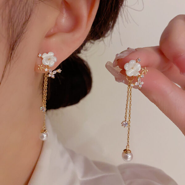 Mori Style Light Luxury Fritillary Flower Dual-wear Tassel Earrings