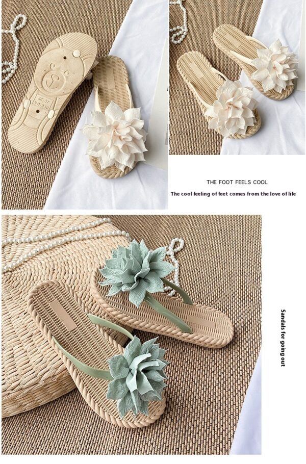 Women's Flowers All-matching Flat Non-slip Beach Sandals - Image 4