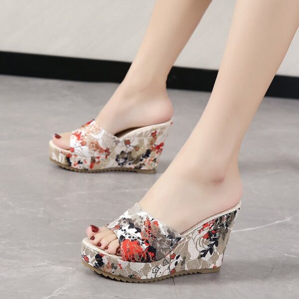 Women's Printed Wedge Platform Sandals - Image 5