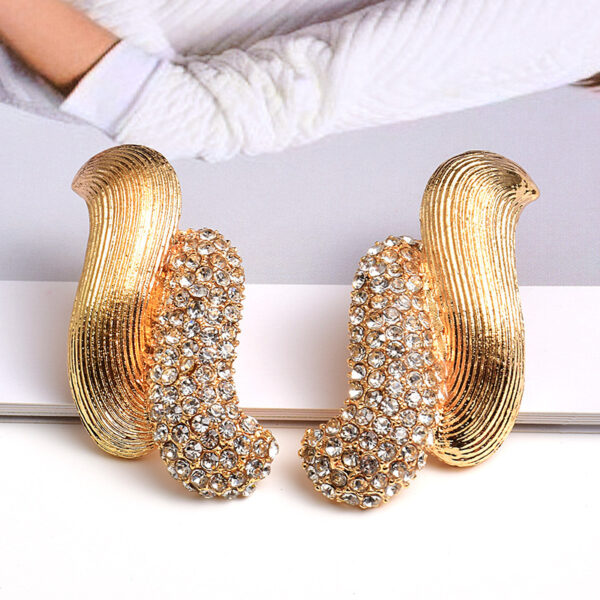 European And American Style Trendy Diamond Earrings - Image 8