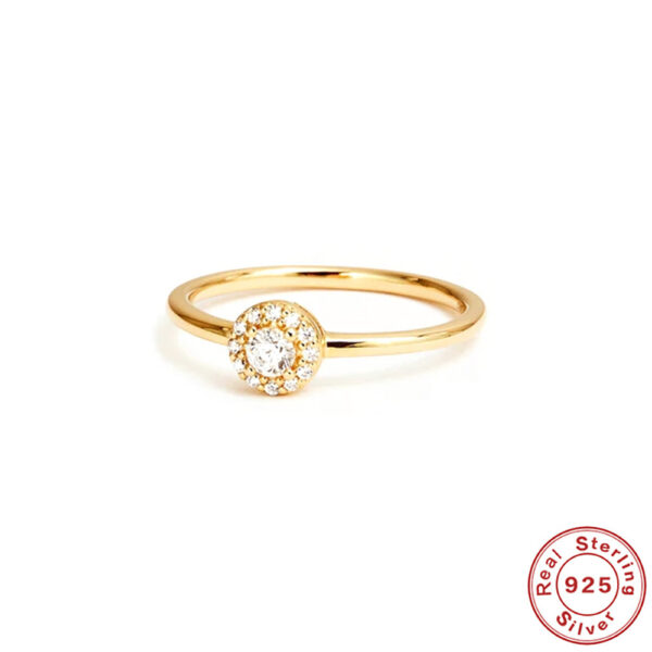 Wind Rounded 18K Gold Moissanite Ring - Image 3