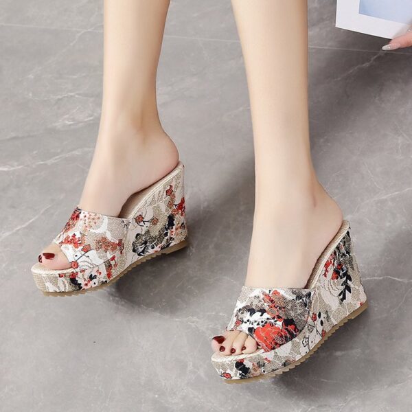 Women's Printed Wedge Platform Sandals - Image 2