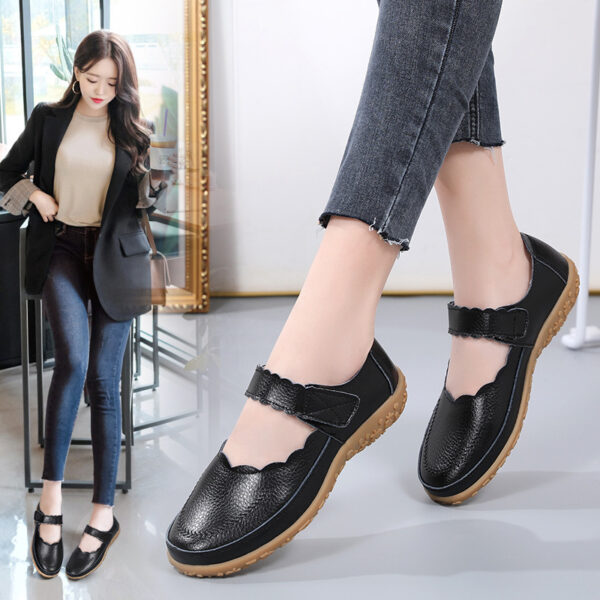 Women's Casual Flat Hollowed Round Toe Soft British Style Japanese Gommino Leather Shoes - Image 9