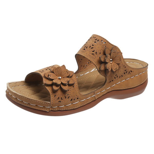 Women's Casual Flower Flat Sandals - Image 9