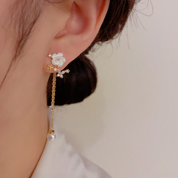 Mori Style Light Luxury Fritillary Flower Dual-wear Tassel Earrings - Image 9