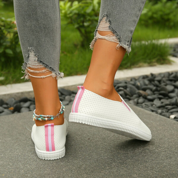 Fashion Hollowed-out Women's Casual Flat Shoes - Image 4