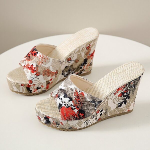 Women's Printed Wedge Platform Sandals - Image 4