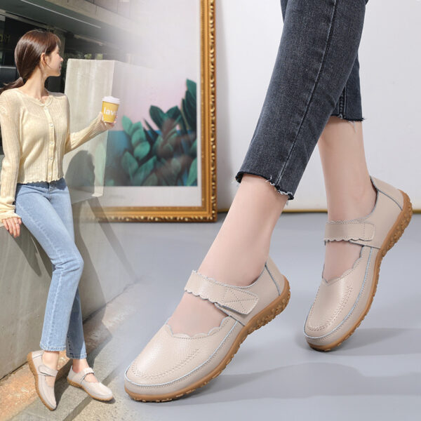 Women's Casual Flat Hollowed Round Toe Soft British Style Japanese Gommino Leather Shoes