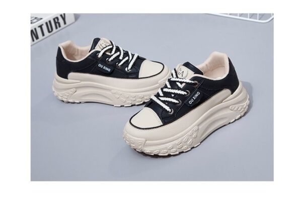 Women's Casual Versatile Korean Style Height Increasing Breathable Sneakers - Image 5