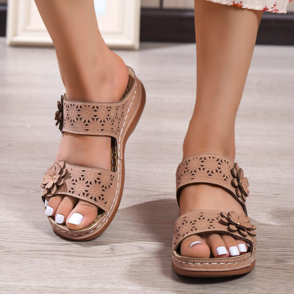 Women's Casual Flower Flat Sandals - Image 8